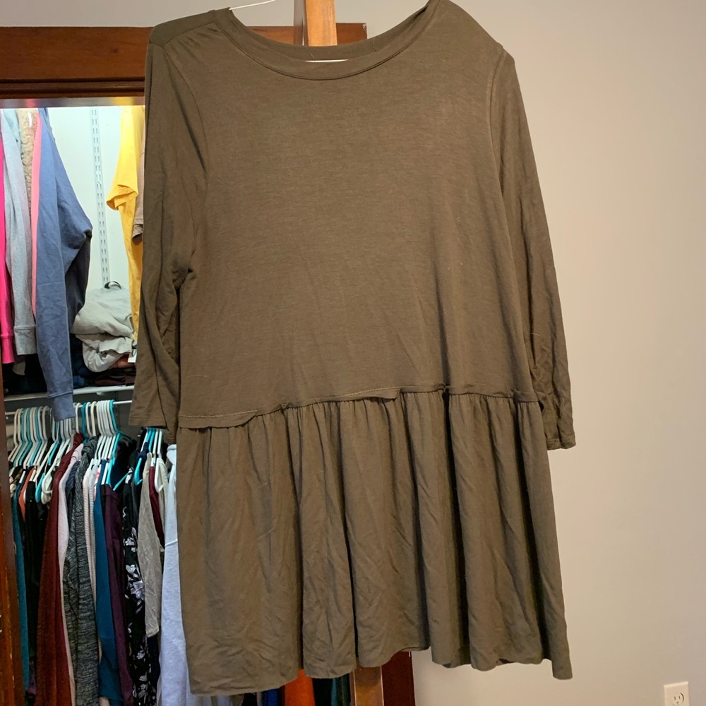 3/4 length flowy top